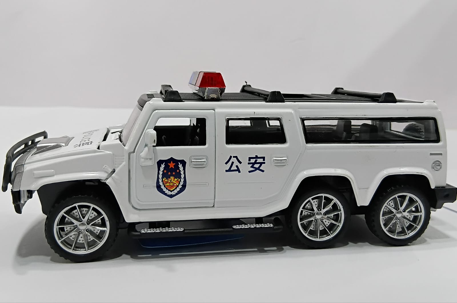 HUMMER POLICE SUV 6653 1/32 PULL BACK LIGHT FUNCTION DIECAST MODEL WHITE COLOR