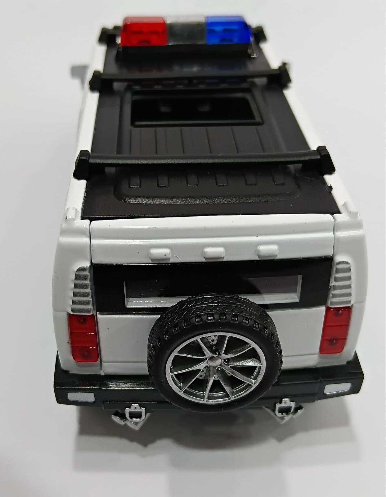 HUMMER POLICE SUV 6653 1/32 PULL BACK LIGHT FUNCTION DIECAST MODEL WHITE COLOR