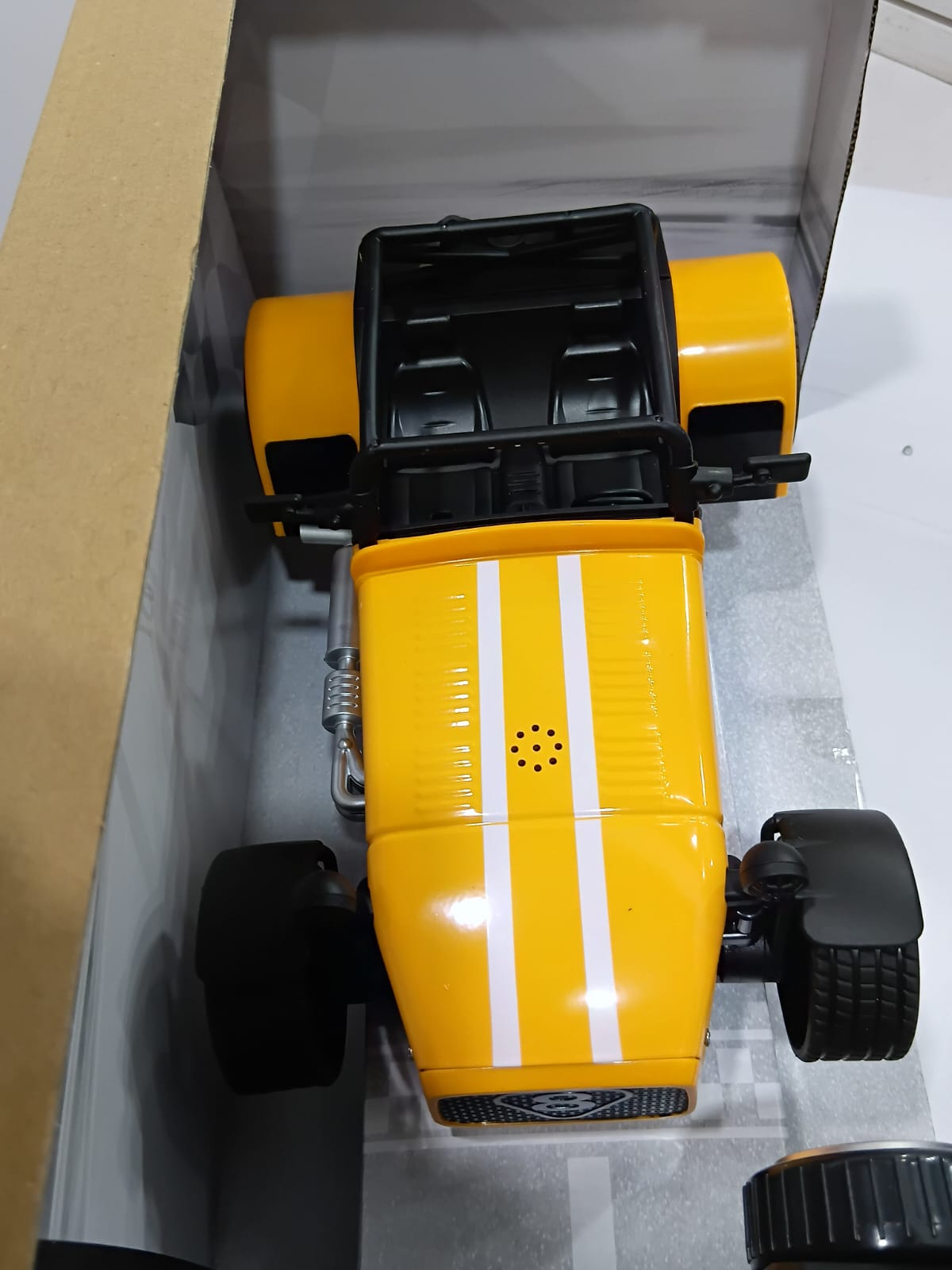 MZ YY2035 1/12 2.4GHZ R/C DIECAST SPRAY RACING CAR YELLOW COLOR