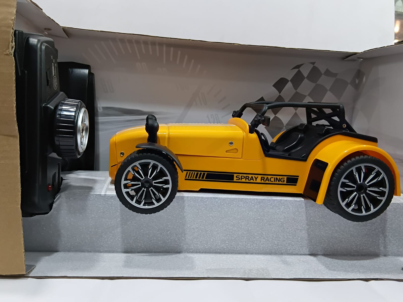 MZ YY2035 1/12 2.4GHZ R/C DIECAST SPRAY RACING CAR YELLOW COLOR