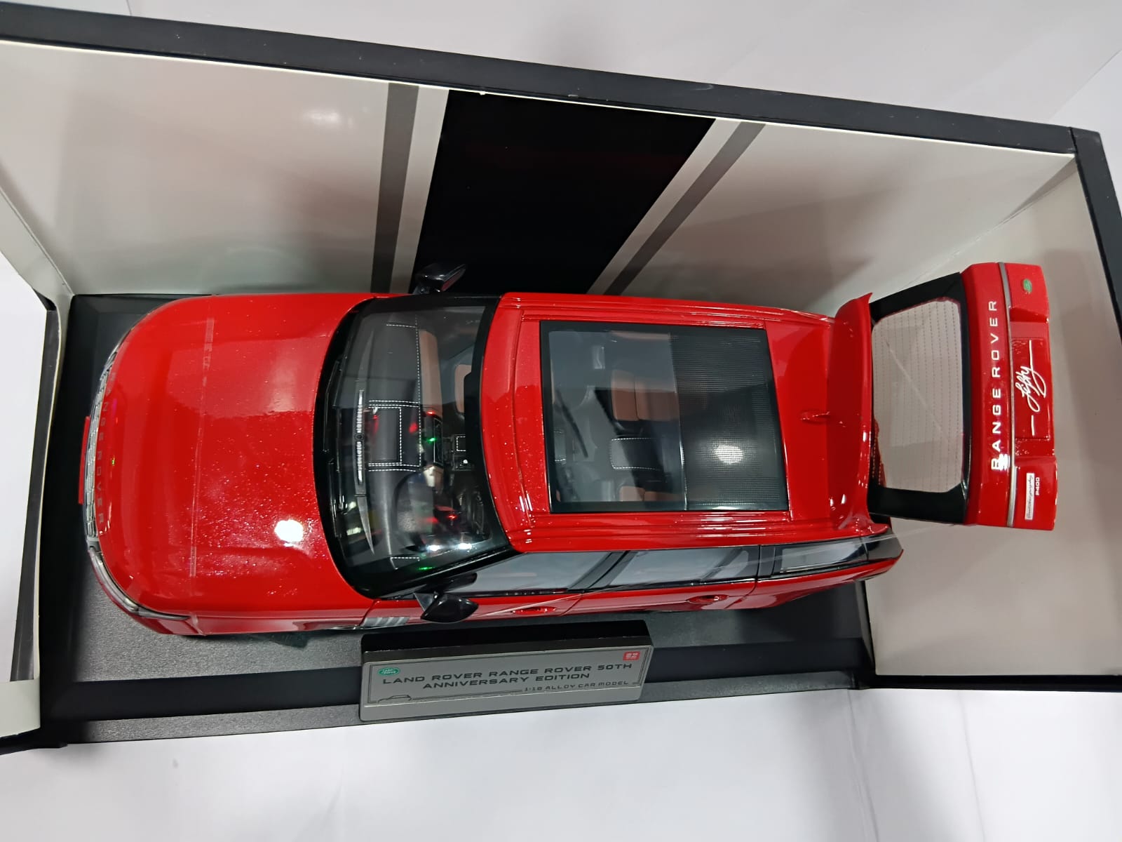 LAND ROVER Q1001A RANGE ROVER 5OTH ANNIVERSARY 1:18 OPENING DOORS AND LED LIGHT WITH SOUND FUNCTION DIE CAST MODEL RED