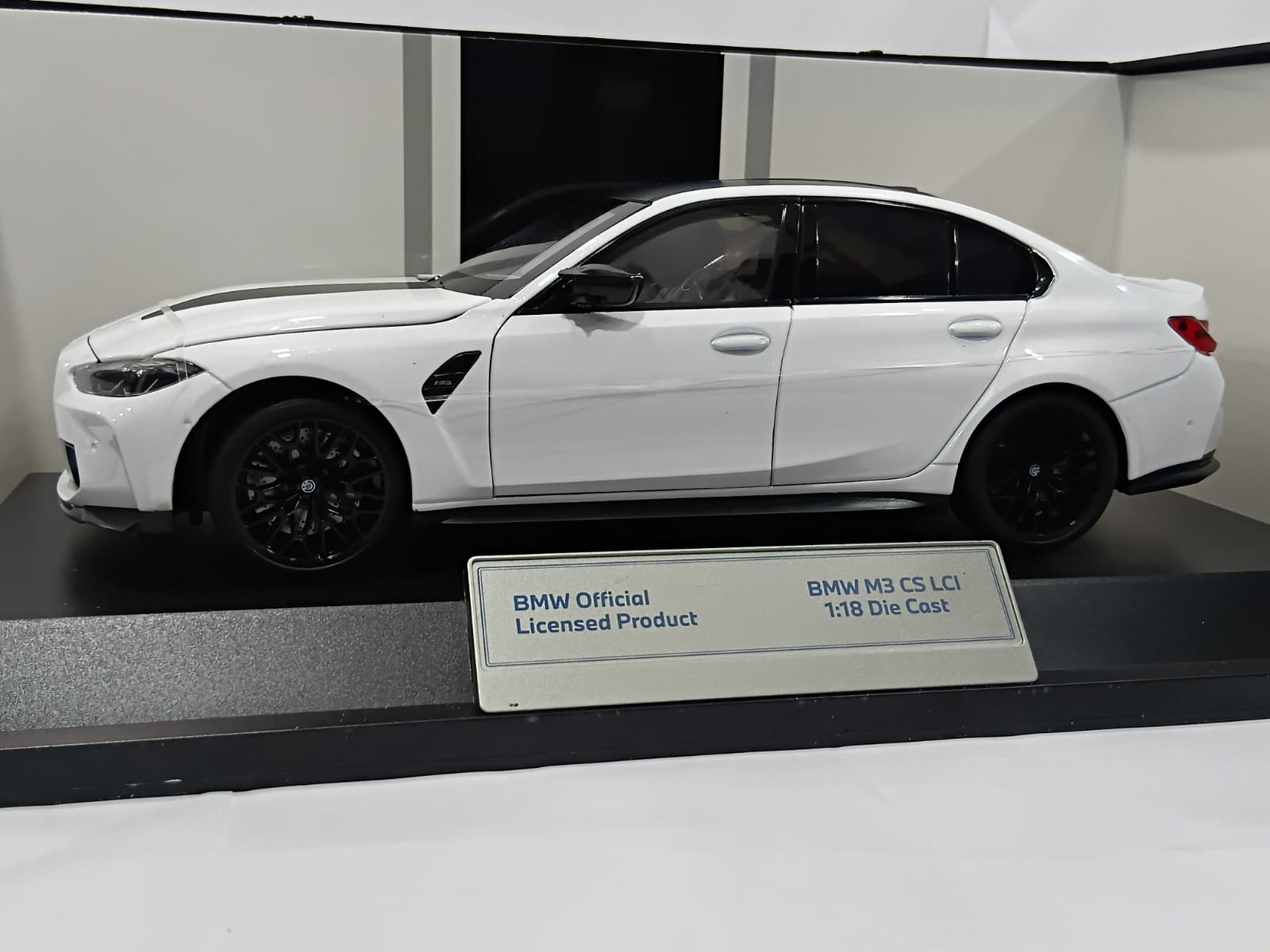 BMW M3 CS LCI H1292 1:18 OPENING DOORS DIE-CAST MODEL WHITE