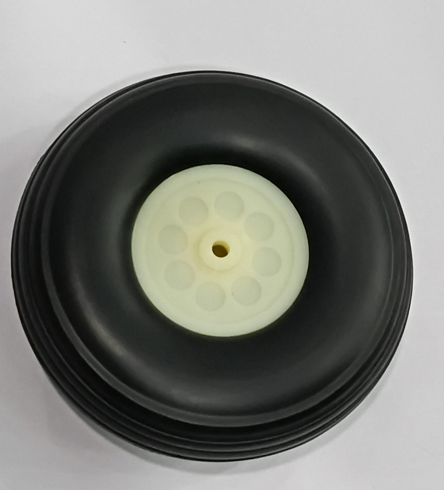 RUBBER 4.5 PU WHEEL WITH NYLON HUB