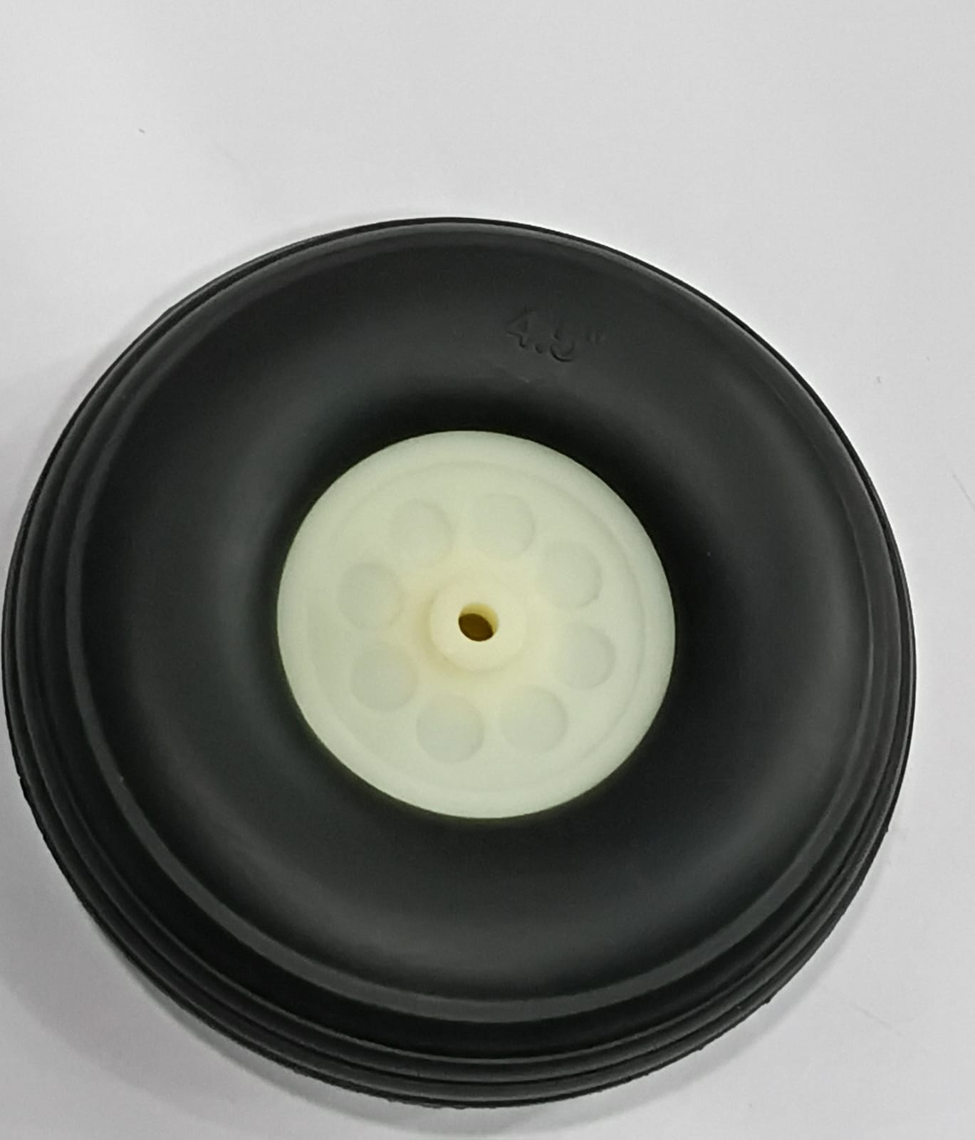 RUBBER 4.5 PU WHEEL WITH NYLON HUB