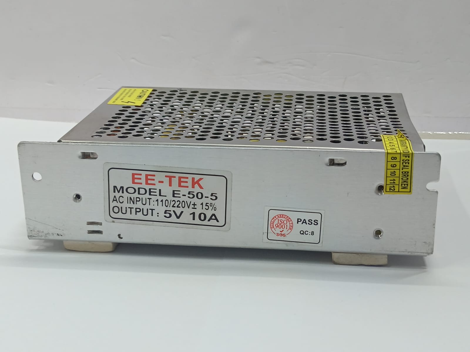 SMPS EE-TEK MODEL E-50-5 AC INPUT-110/220V OUTPUT-5V 10A PREOWNED