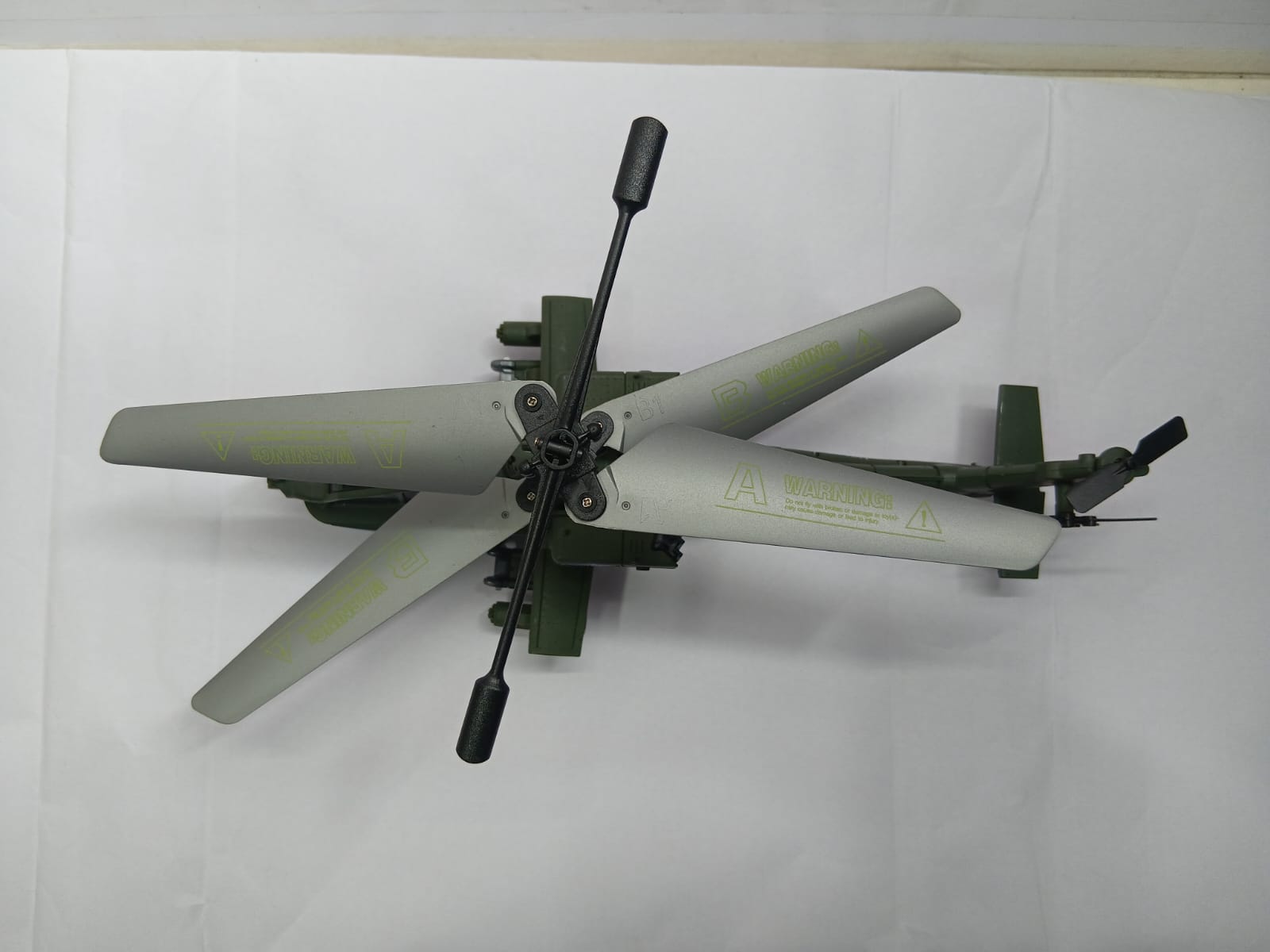 FULLY- ARMED 468-1 HELICOPTER GUNSHIP REMOTEL CONTROL 2 IN 1 UPGRADED VERSION