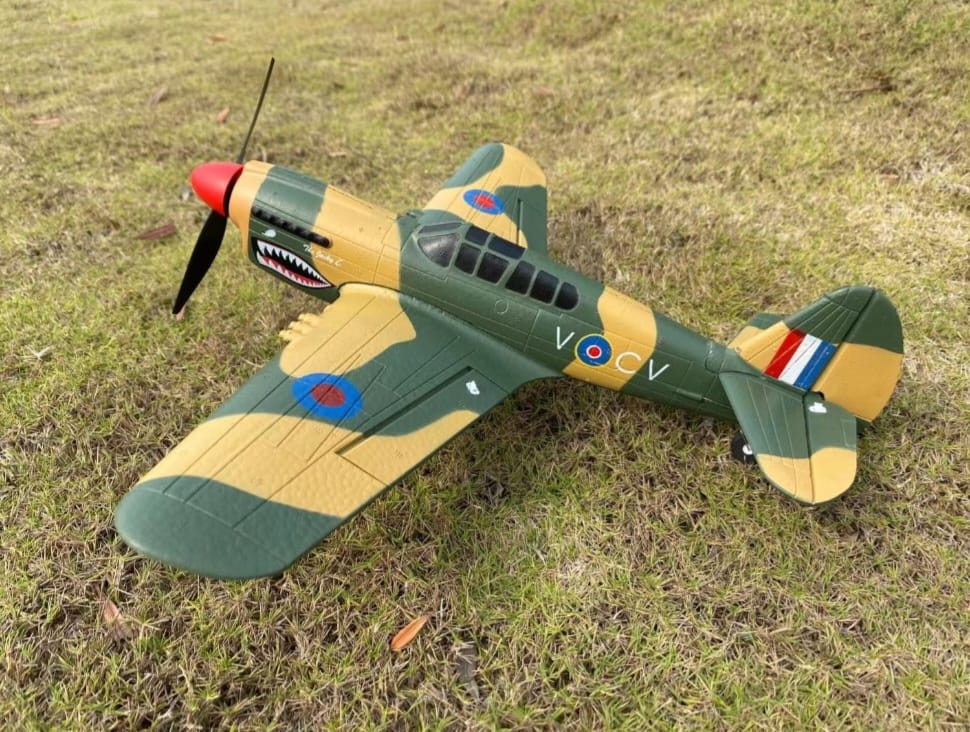 A220 P-40 FIGHTER 3D-6G 2.4GHZ 4CH RADIO CONTROL AIRPLANE