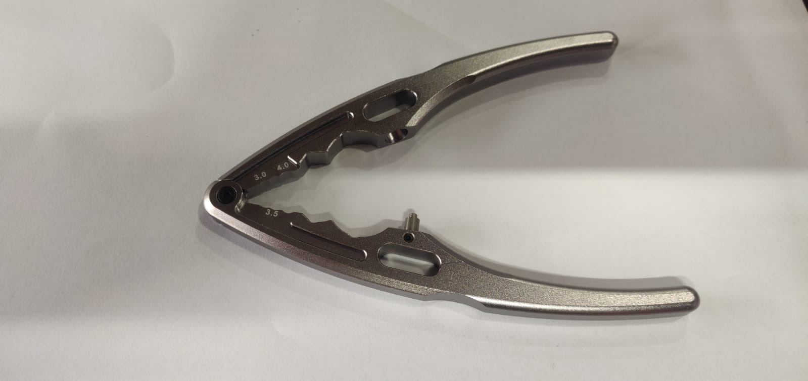 SHOCK PLIERS FOR RC CARS