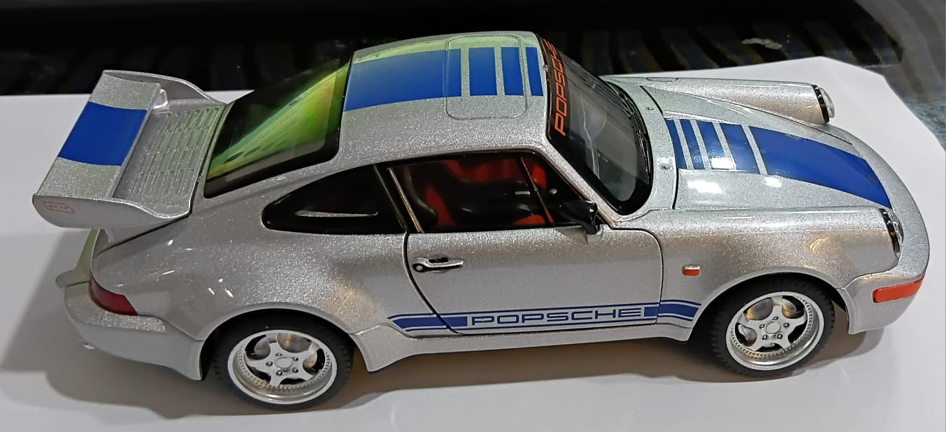 DIECAST POPSCHE CARRERA -RS 1:24 SCALE MODEL CAR (K2-29-C)