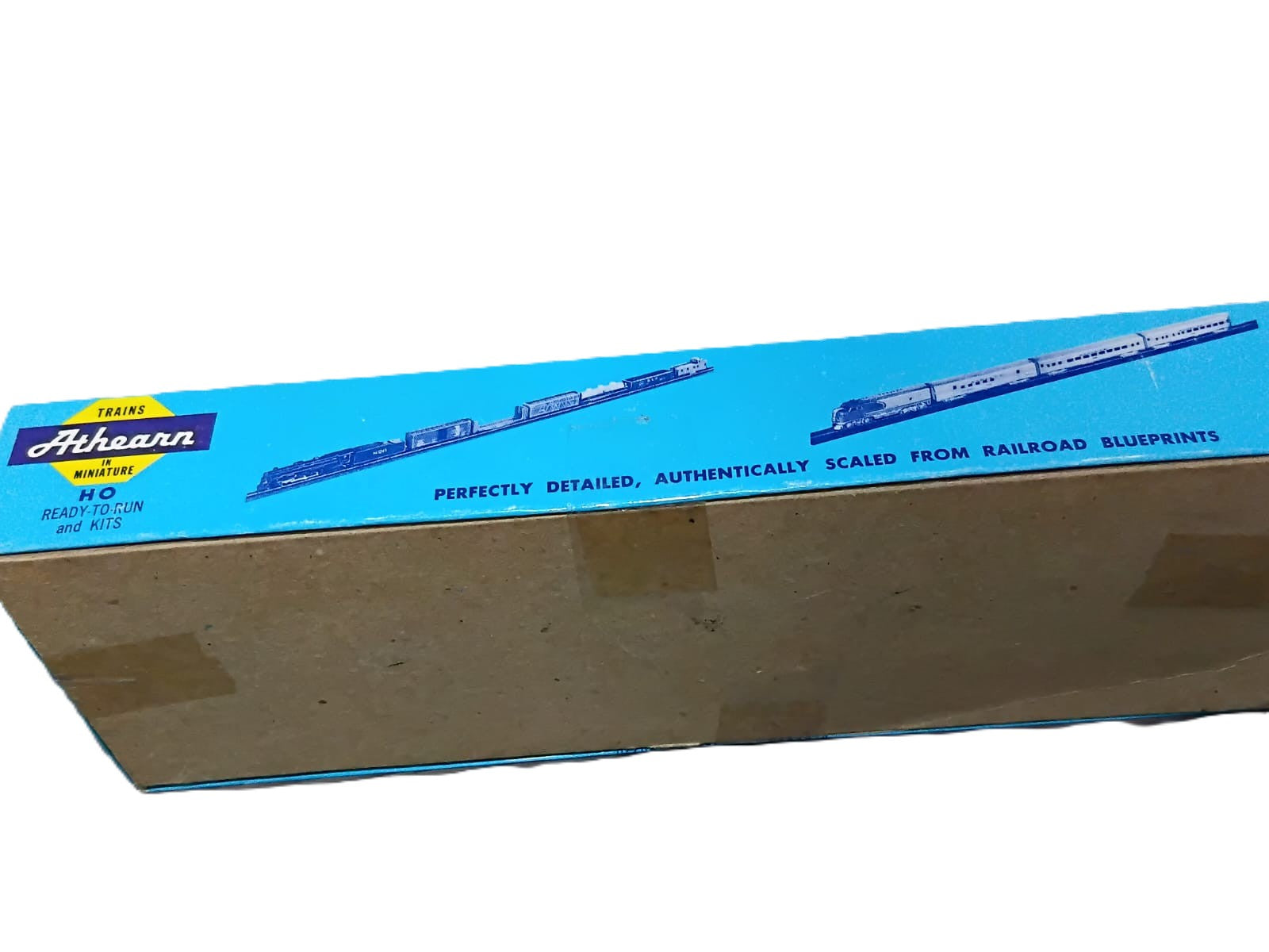 ATHEARN HO-SCALE TRAIN ENGINE 3306 SOUTHERN PACIFIC DAYLIGHT PA-1