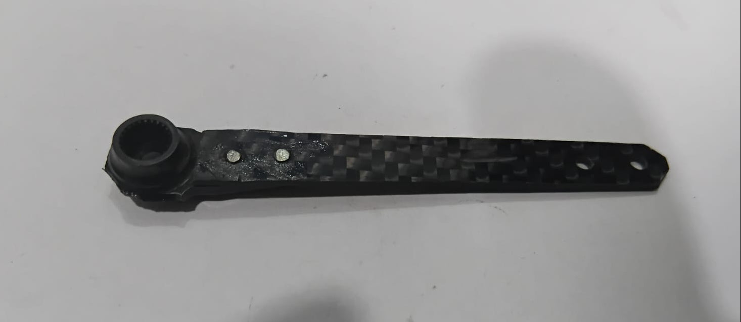 CARBON FIBER SERVO ARM