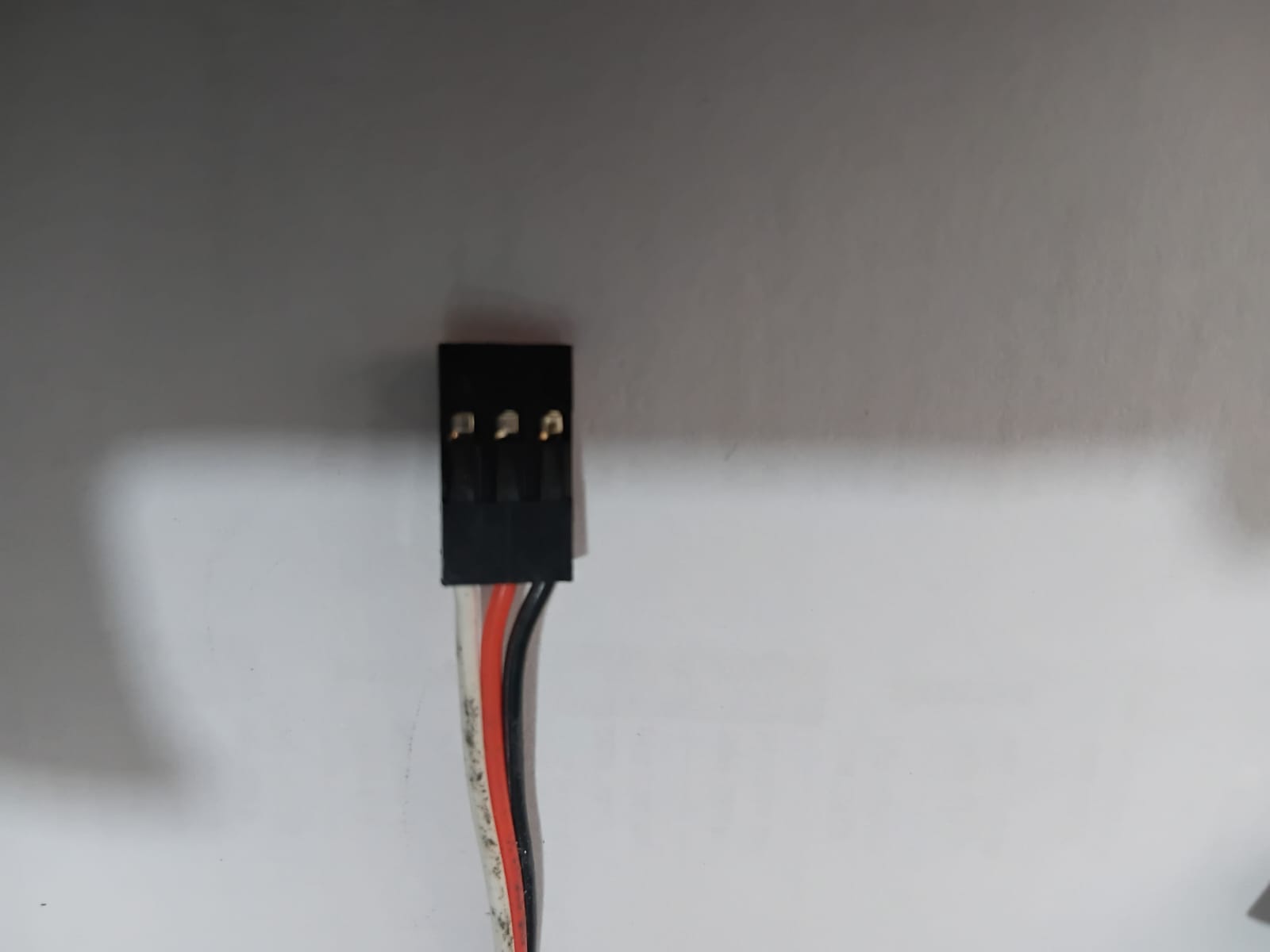 Y CONNECTOR- 1JR Male To 4 Futaba Female Y Type Servo Extension Wire(300Mm)