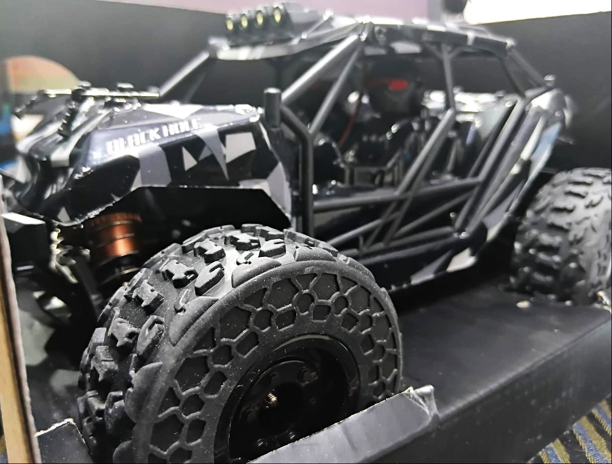 HOSPEED HS18331 BLACK HOLE 1/18 4WD 2.4G RC MONSTER TRUCK BLACK