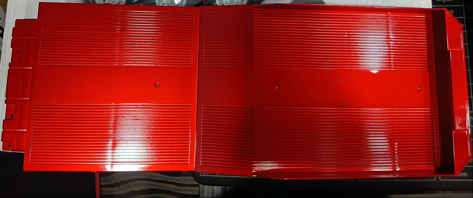 HUINA 1501 1/18 SCANIA 770 S V8 TRUCK RED AND 1502 1:18 PROFESSIONAL R/C PLATFORM SEMITRAILER RED