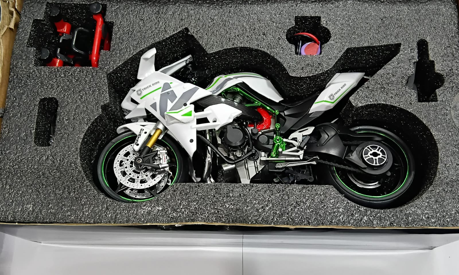 DIE CAST 1/10 0754-1B ALLOY SPRAY SPEED KAWASAKI MOTORCYCLE