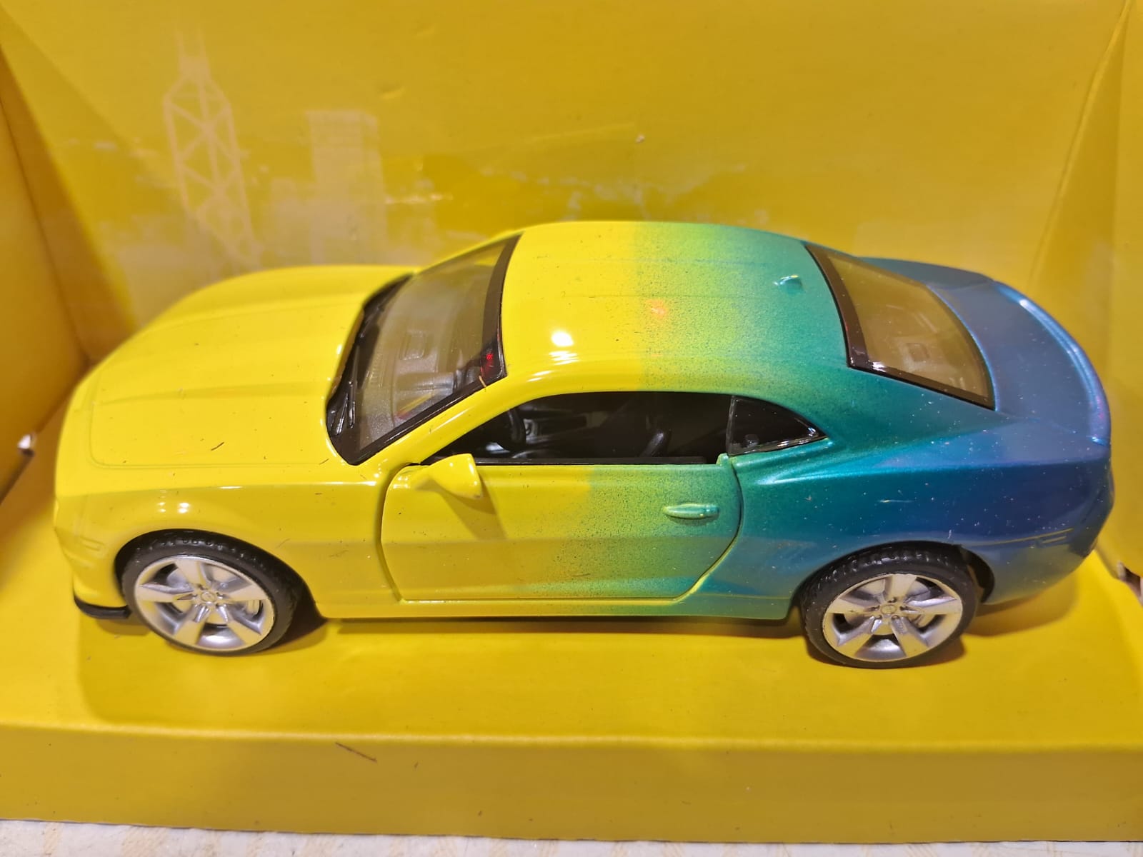 CCA 1:36 2013 CHEVROLET CAMARO SS DIECAST MODEL 12011 YELLOW/BLUE
