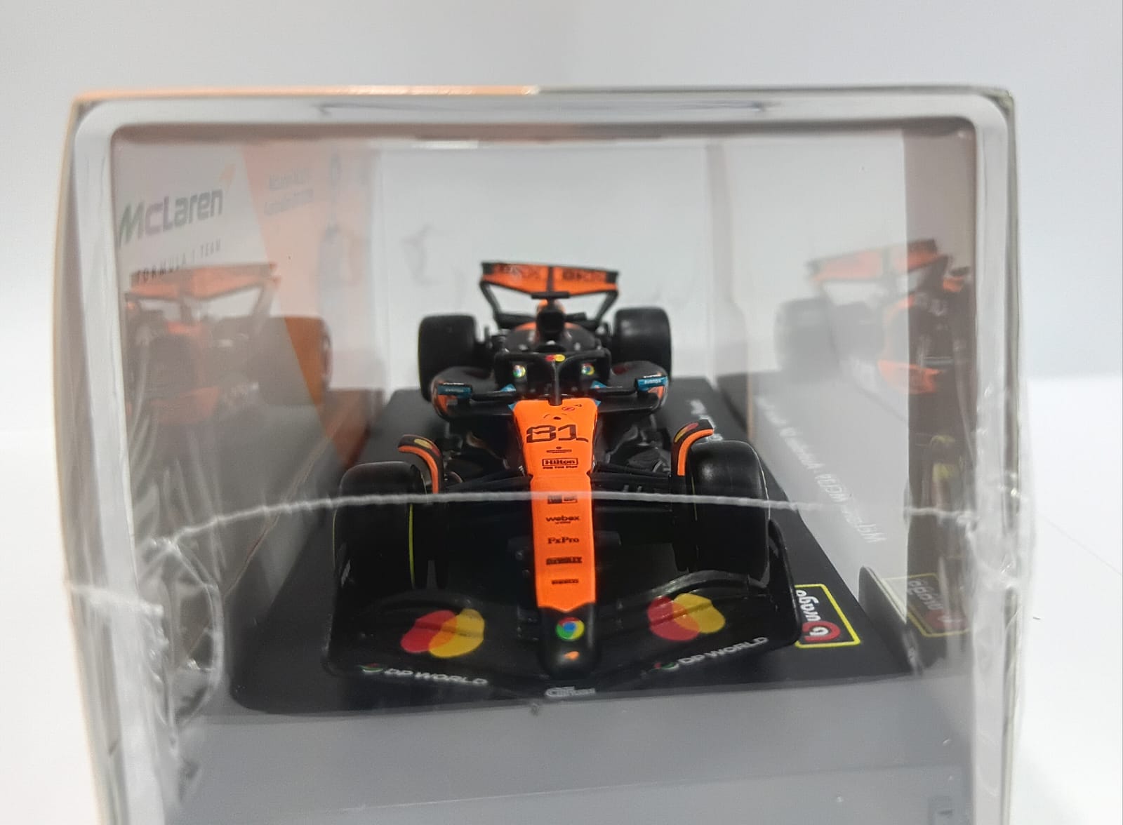 BBURAGO 18-38248P 1/43 MCLAREN MCL39 AUSTRALIA GP-OSCAR PIASTRI DIECAST MODEL