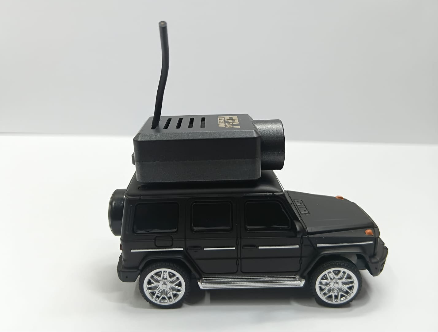 MINI R/C 6405-C CAMERA CAR 2.4GHZ WITH 720P FPV CAMERA BLACK COLOR