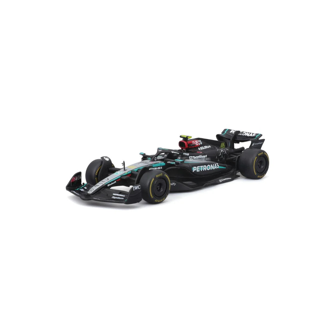 BBURAGO 18-28513 1/24 AMG PETRONAS FORMULA ONE TEAM F1 W15 LEWIS HAMILTON 44 RACING DIE-CAST METAL KITS