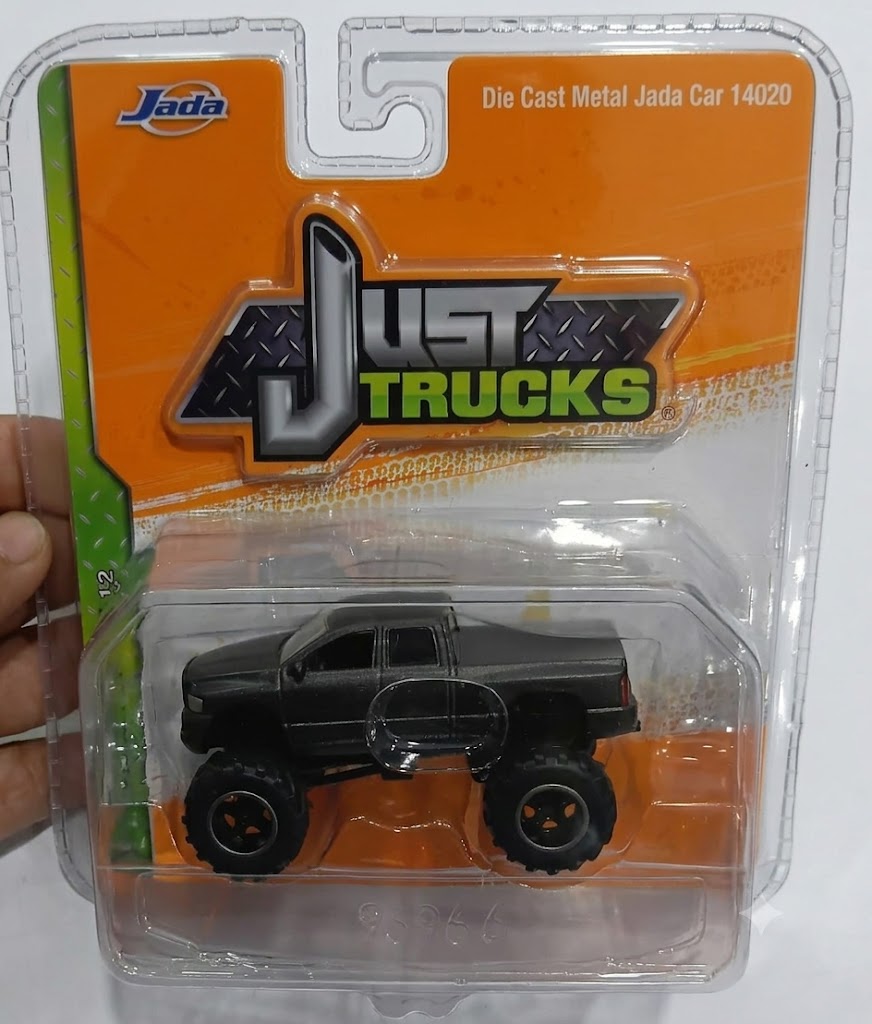 DIE CAST METAL JADA CAR 14020