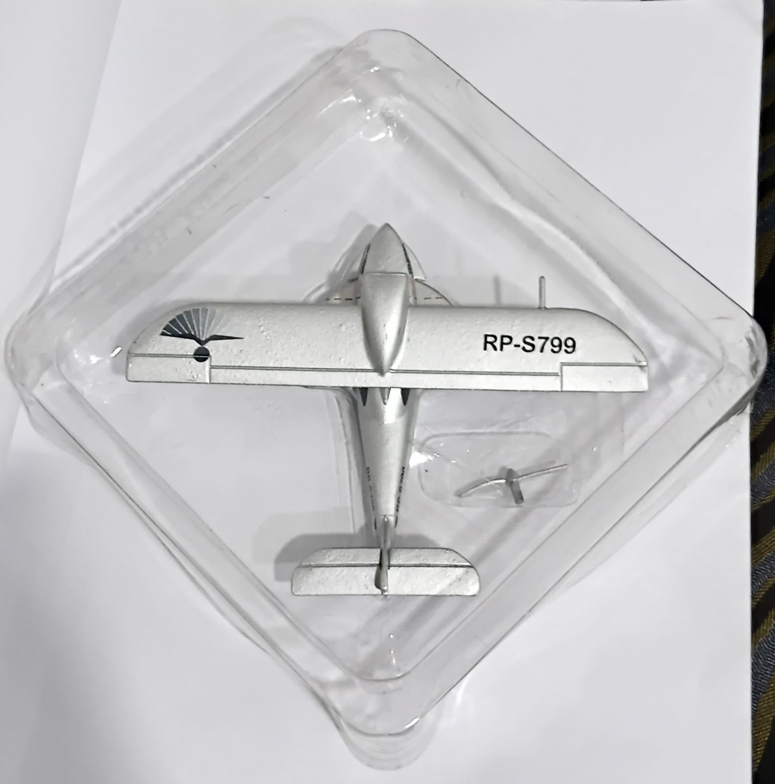 DIE CAST AIRPLANE RP-S799 SEAPLANE METAL SMALL AIRCRAFT MODEL