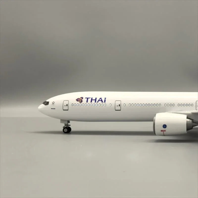 AIRPLANE DIECAST THAI HS-TTB BOEING 777 WITH LED LIGHT DISPLAY 47CM