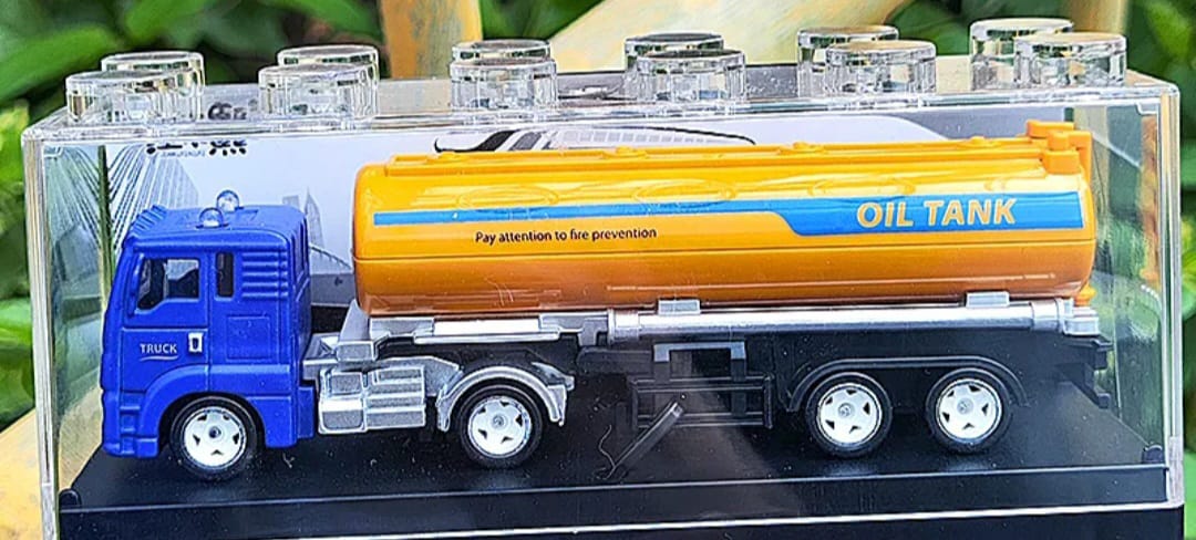 DIECAST MODEL 1/64 TRUCKS
