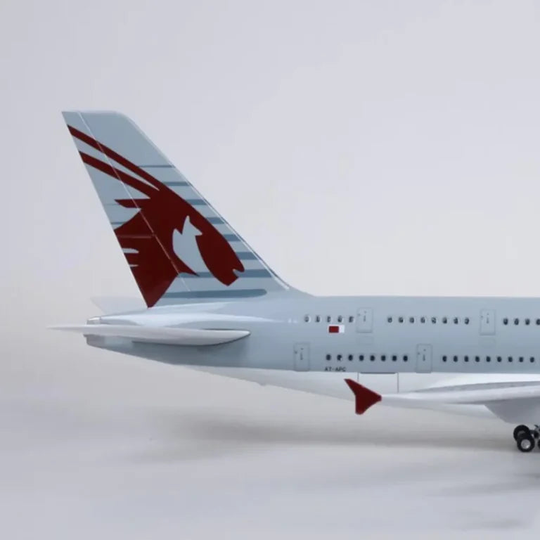 AIRPLANE DIECAST QATAR AIRWAYS A7-APC AIRBUS 380-861 WITH LED LIGHT DISPLAY 47CM
