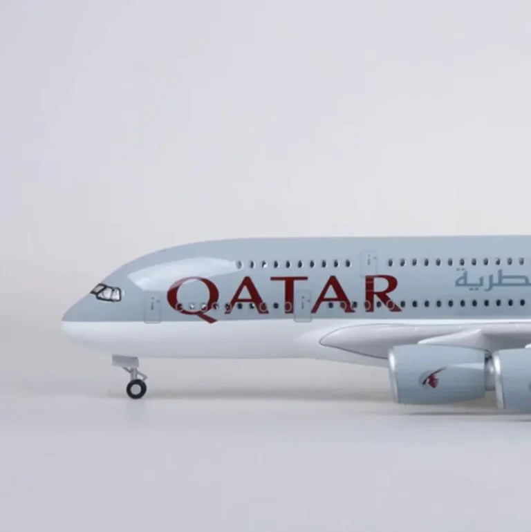 AIRPLANE DIECAST QATAR AIRWAYS A7-APC AIRBUS 380-861 WITH LED LIGHT DISPLAY 47CM