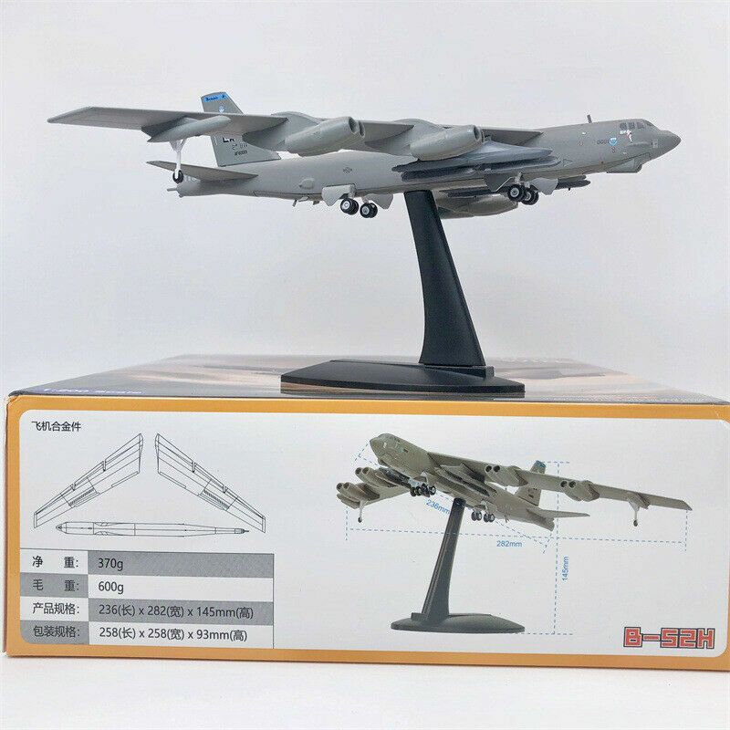 DIE CAST AIRPLANE MODEL B-52H STRATOFORTRESS 1/200