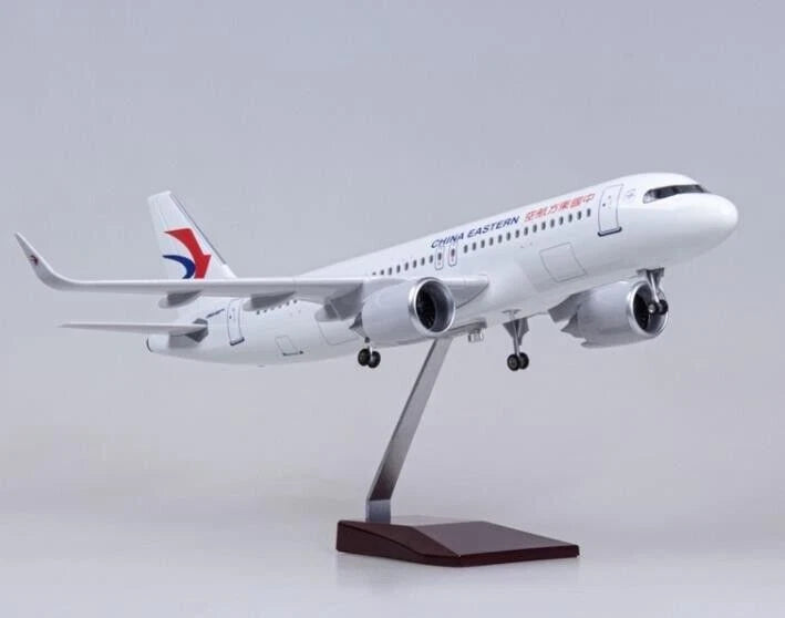 AIRPLANE DIECAST CHINA EASTERN B-I292 AIRBUS A320 NEO WITH LED LIGHT DISPLAY 47CM