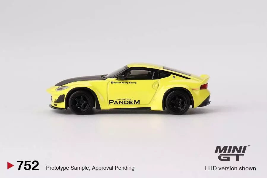 MINI GT 1/64 SCALE NISSAN Z PANDEM (IKAZUCHI YELLOW) NO:752
