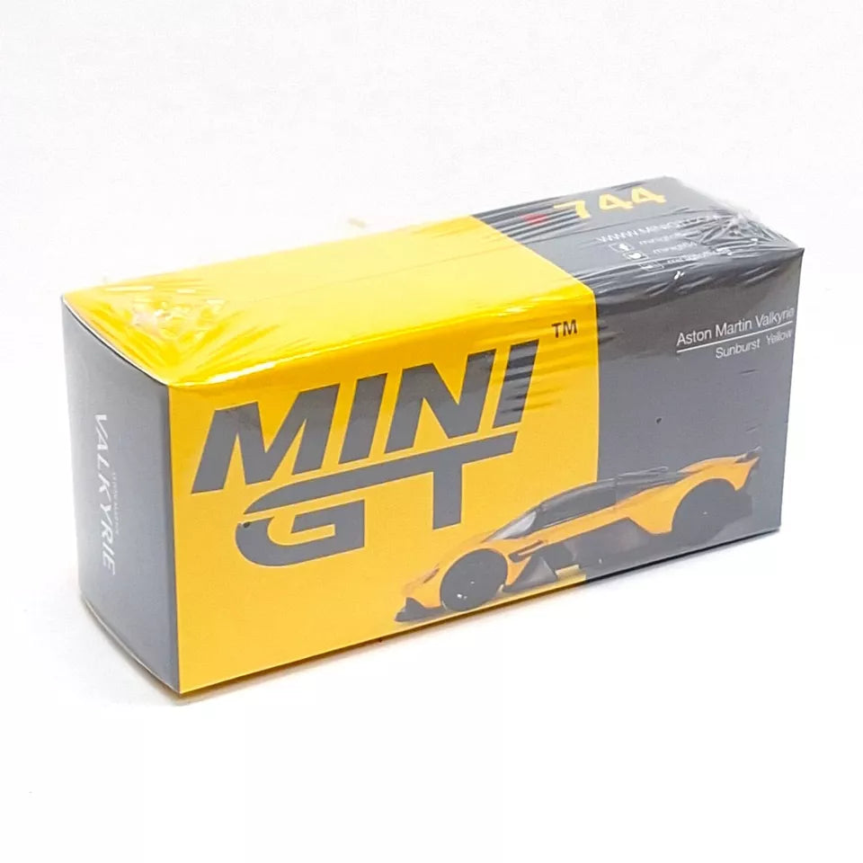 MINI GT ASTON MARTIN VALKYRIE (SUNBURST YELLOW) 1/64 SCALE NO:744