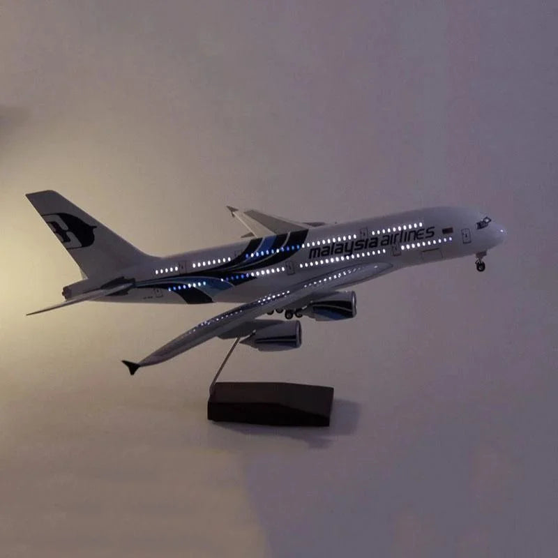 AIRPLANE DIECAST MALAYSIA AIRLINES 9M-MNB AIRBUS A380 WITH LED LIGHT DISPLAY 47CM