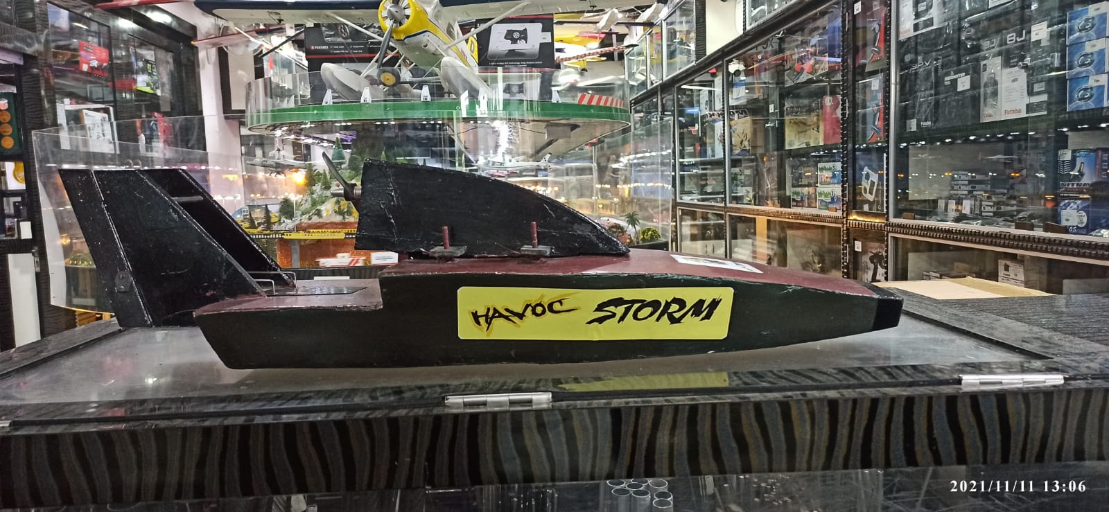 HAVOC STORM RC BOAT BE08 RED AND GREEN (QUALITY PRE OWNED)