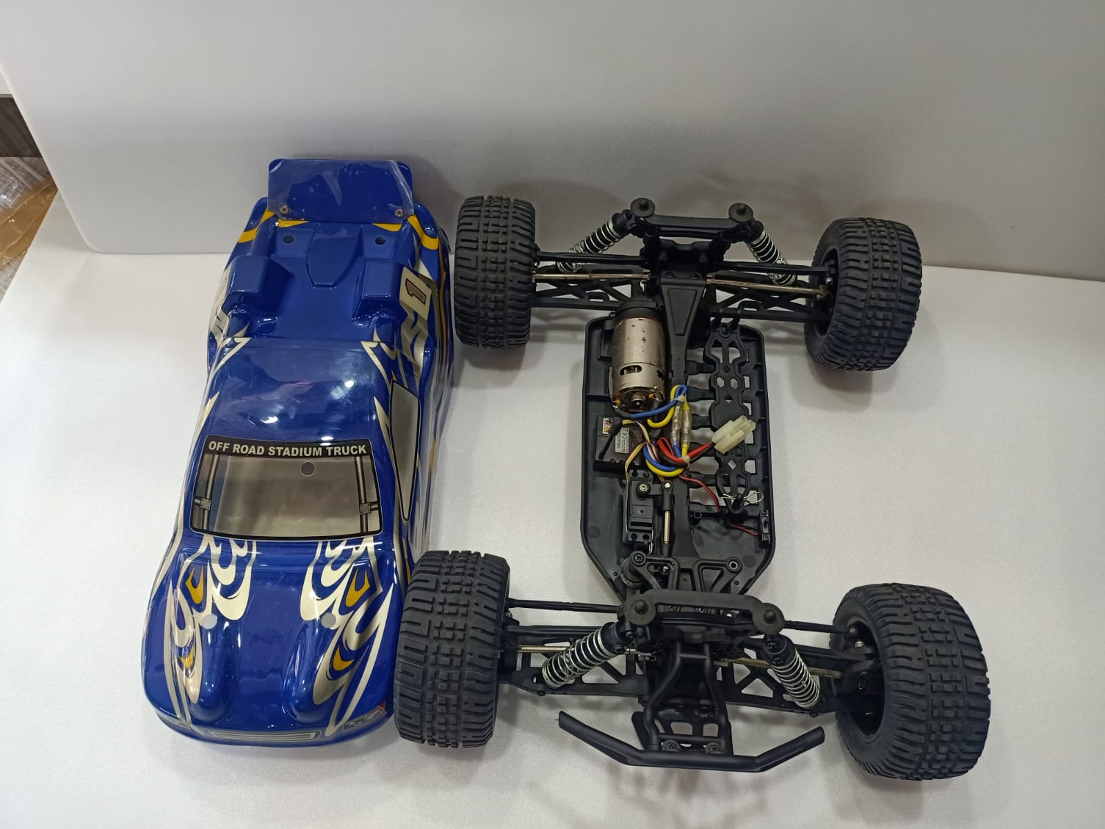 Rc Car Brushed 1:10Scale 4Wd Truggy-6509P(Quality Pre Owned)