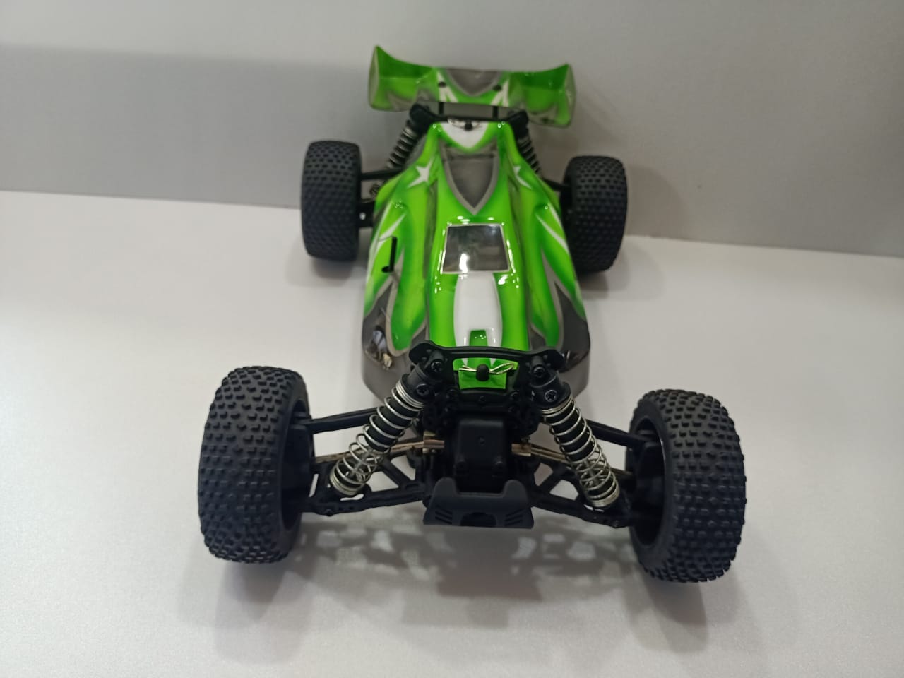 Rc Car Brushed 1:10Scale 4Wd Off Road Buggy-6588P (Quality Pre Owned)
