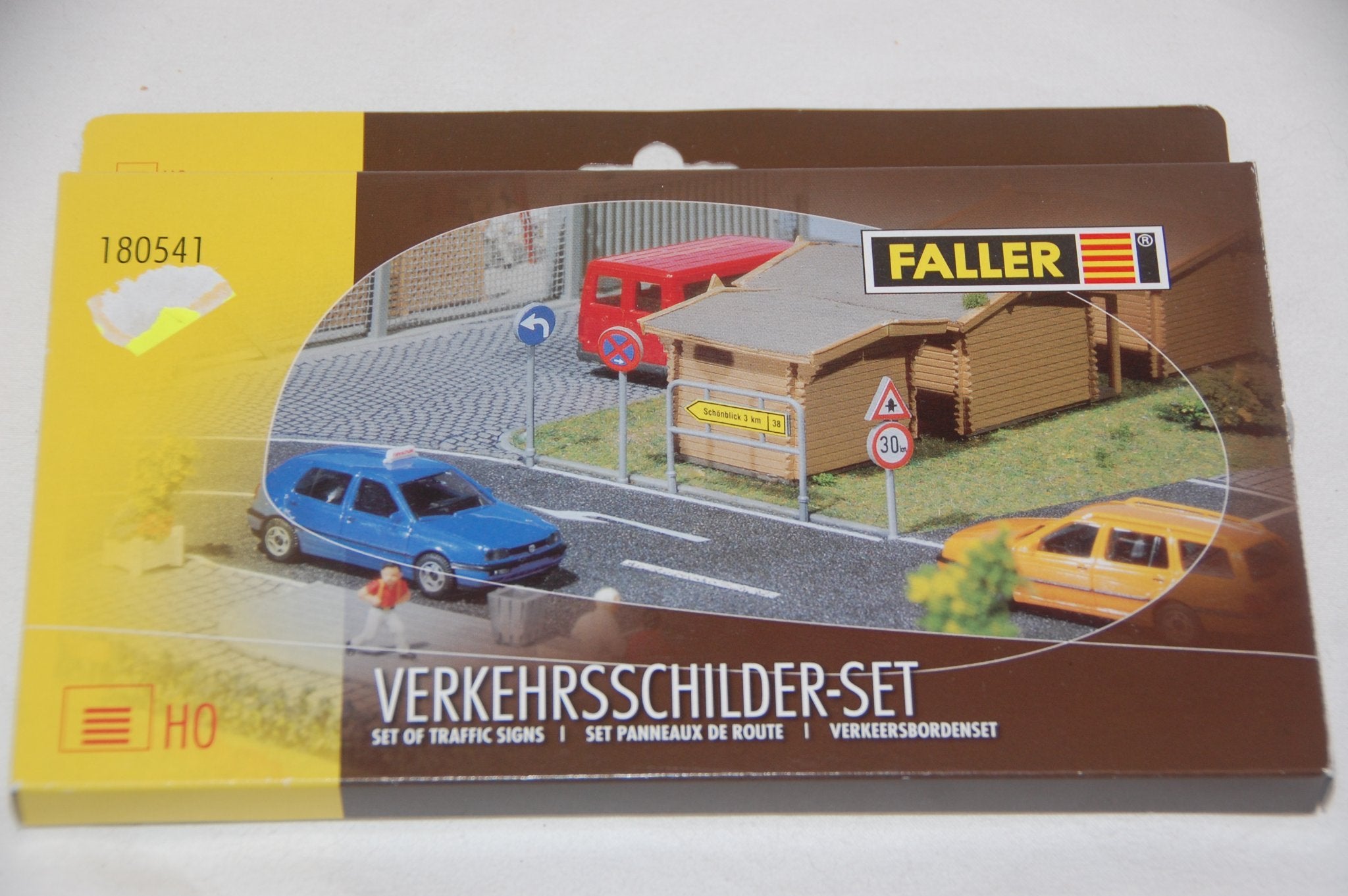 Faller 180541  Traffic Signs Ho Scale