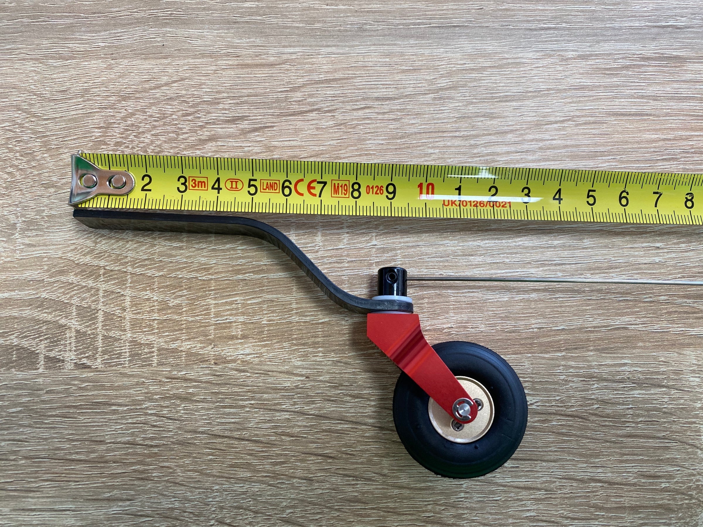 V2 Cnc Alloy & Cf Tail Wheel Assembly 20-40Cc (Kuzkagc107)