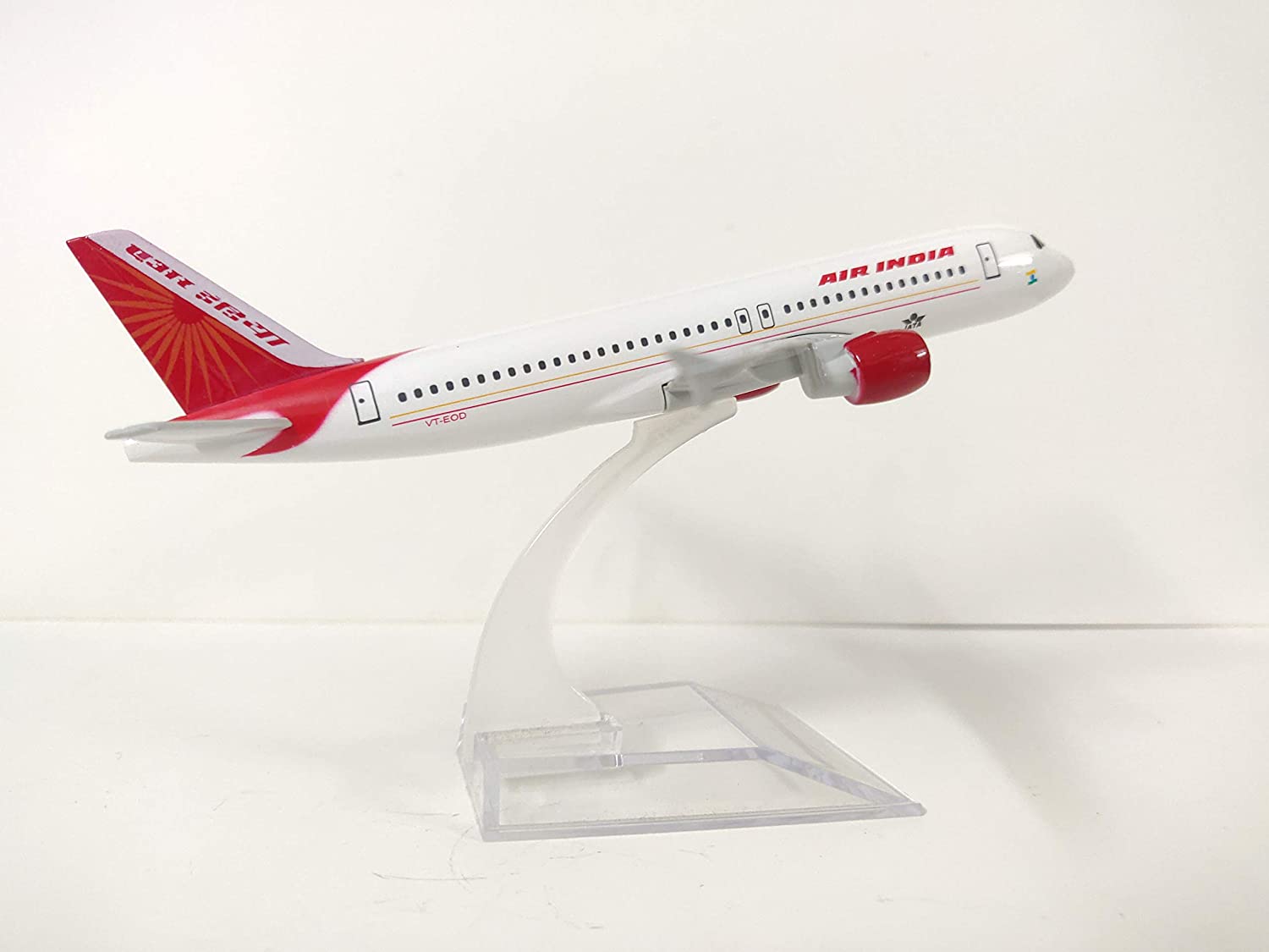 Airplane Diecast Air India A320 16Cm
