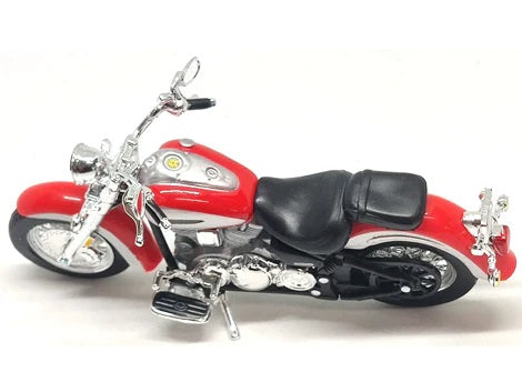Maisto Yamaha 2001 Road Star Silverado DieCast 1/18